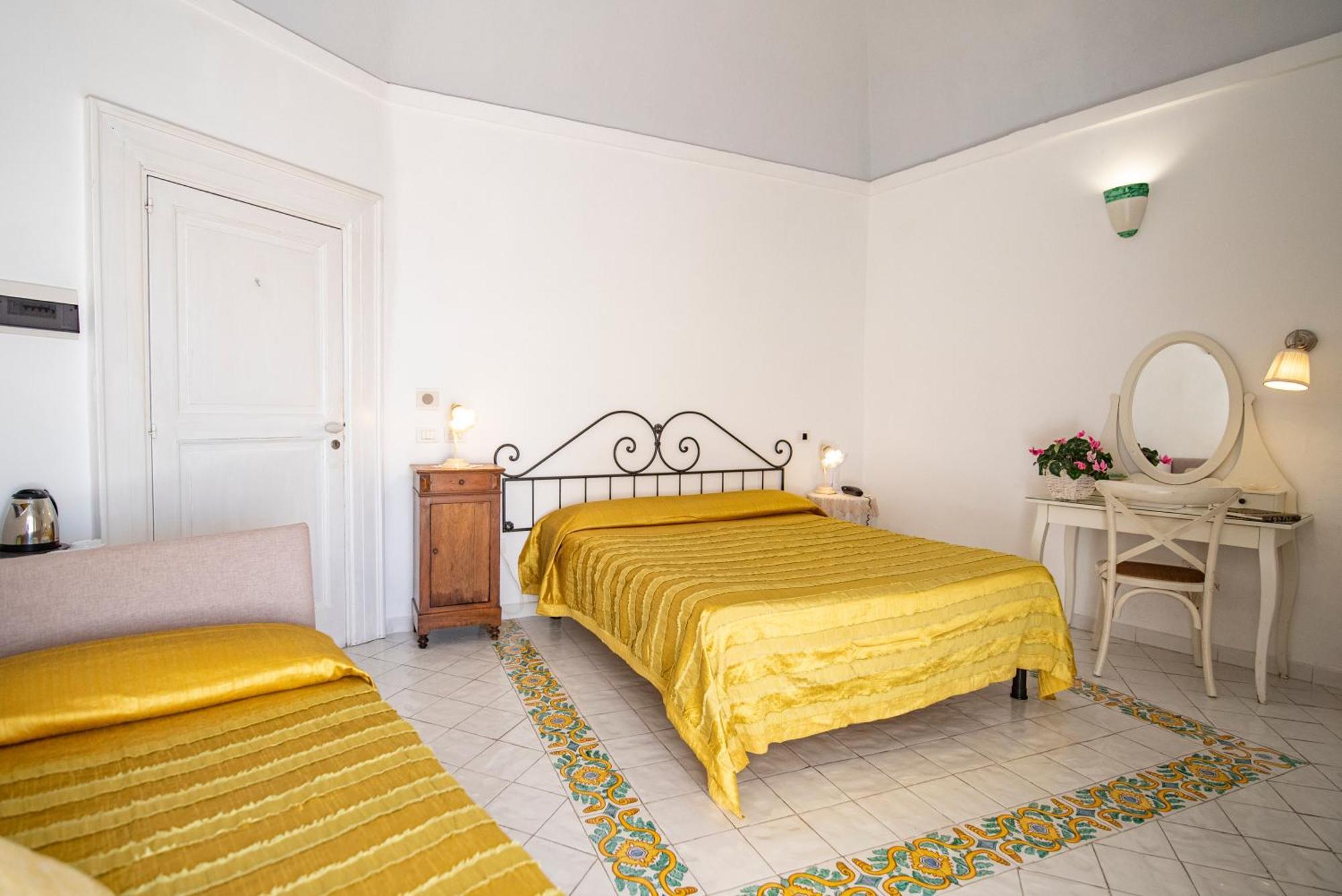 Hotel La Casa Sul Mare Procida Eksteriør bilde
